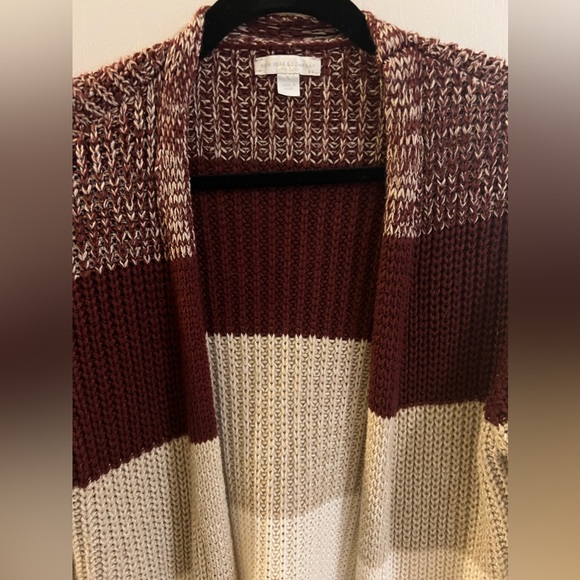 Burgundy and cream colored knit cardigan - New York and company - size large - Picture 4 of 4